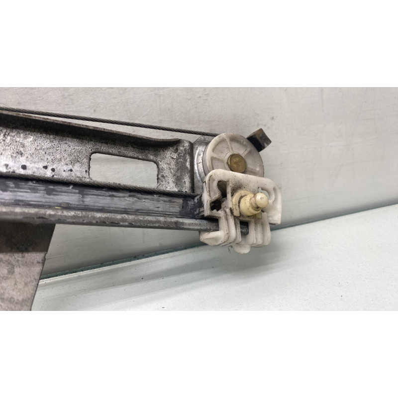 Leve vitre electrique avant droit PEUGEOT 306 Photo n°6