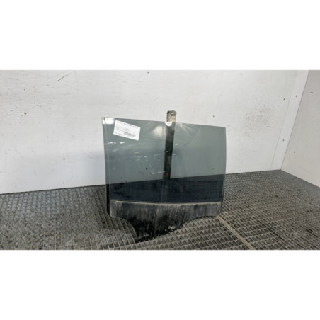 Vitre arriere droit PEUGEOT 2008 2