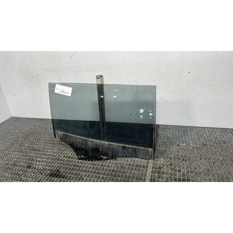 Vitre arriere droit PEUGEOT 2008 2 Photo n°3