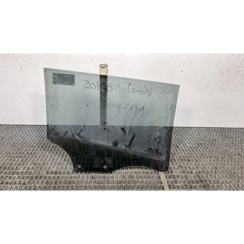 Vitre arriere gauche PEUGEOT 2008 2 Photo n°4