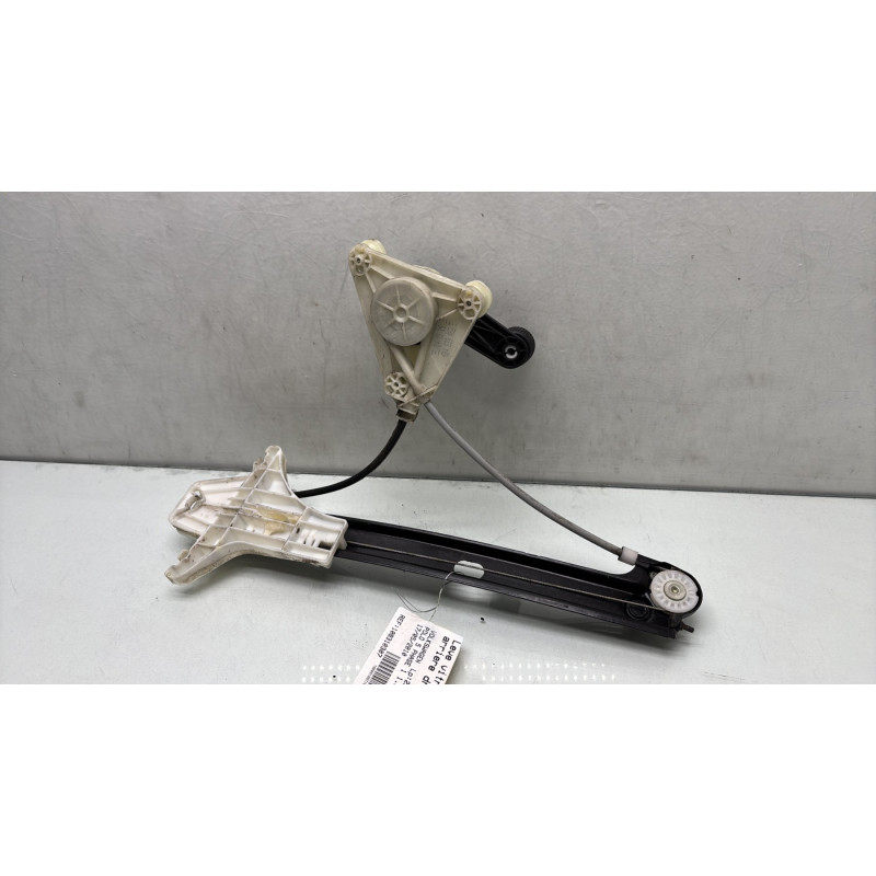 Leve vitre mecanique arriere droit VOLKSWAGEN POLO 5 Photo n°1