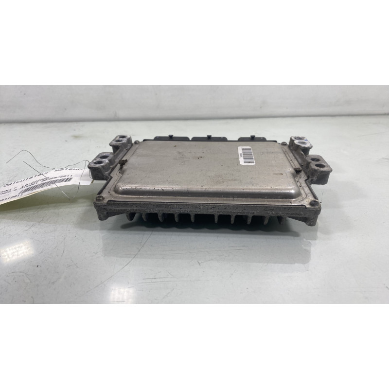 Calculateur moteur RENAULT TWINGO 2 Photo n°1