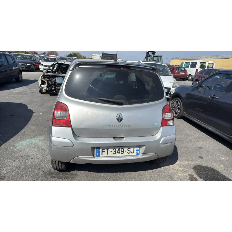 Calculateur moteur RENAULT TWINGO 2 Photo n°10