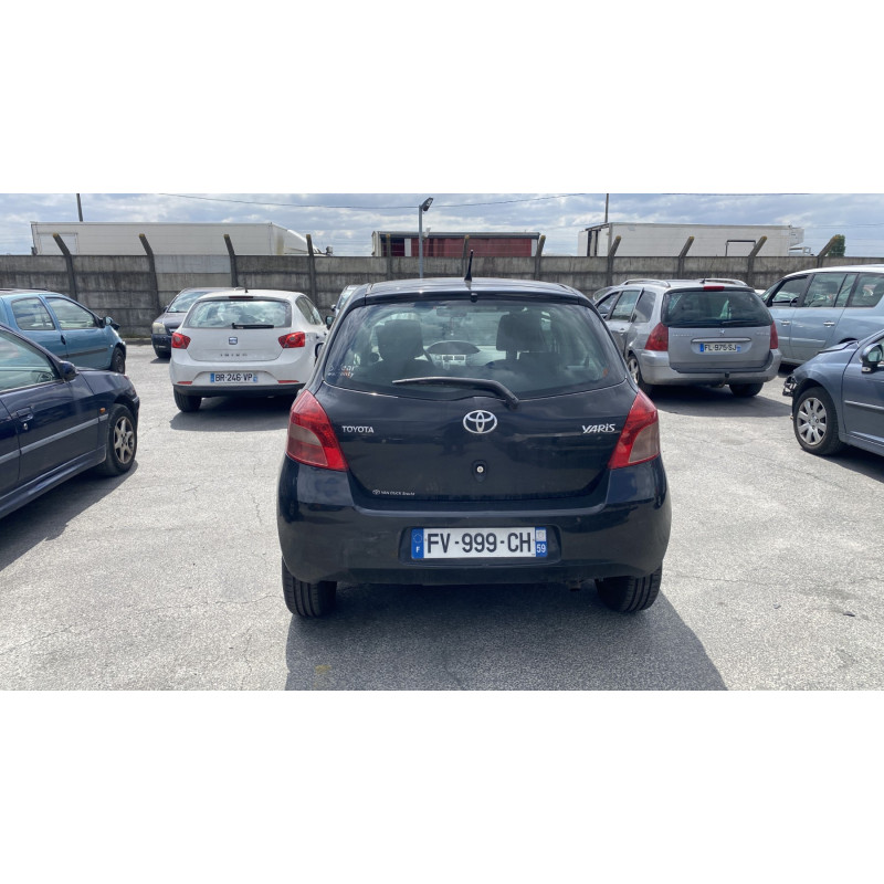 Poignee porte avant droit TOYOTA YARIS 2 Photo n°8