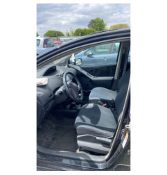 Poignee porte avant droit TOYOTA YARIS 2