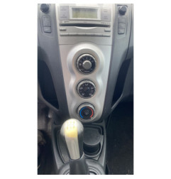 Poignee porte avant droit TOYOTA YARIS 2