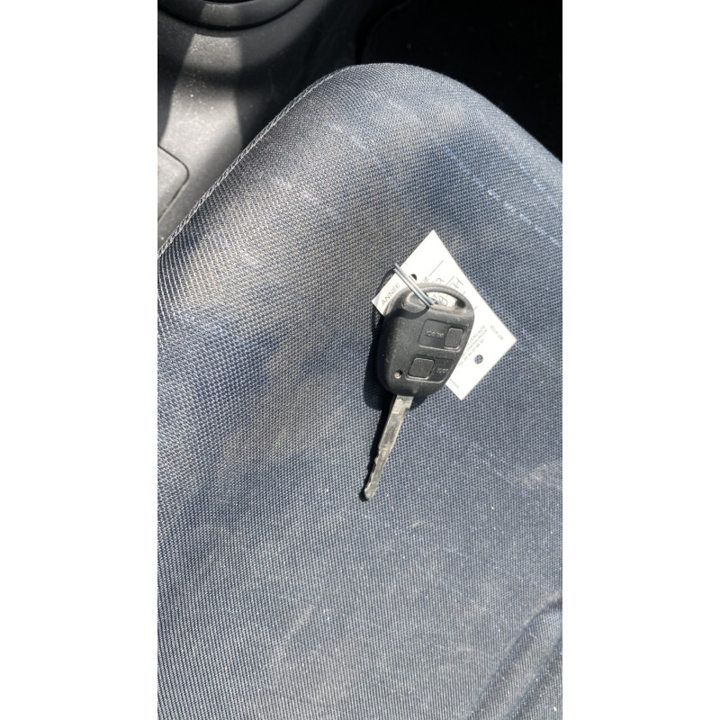 Poignee porte avant droit TOYOTA YARIS 2 Photo n°13