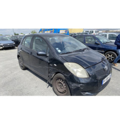 Poignee porte avant droit TOYOTA YARIS 2