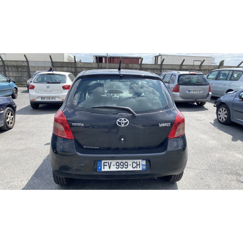 Poignee porte avant droit TOYOTA YARIS 2 Photo n°19