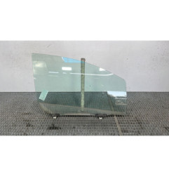 Vitre avant droit TOYOTA YARIS 2 Photo n°1