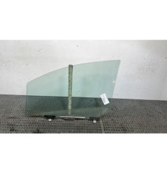 Vitre avant droit TOYOTA YARIS 2