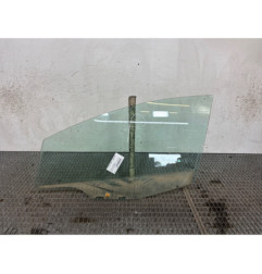 Vitre avant gauche FORD FIESTA 6