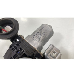 Leve vitre electrique avant droit TOYOTA YARIS 2