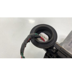 Leve vitre electrique avant droit TOYOTA YARIS 2