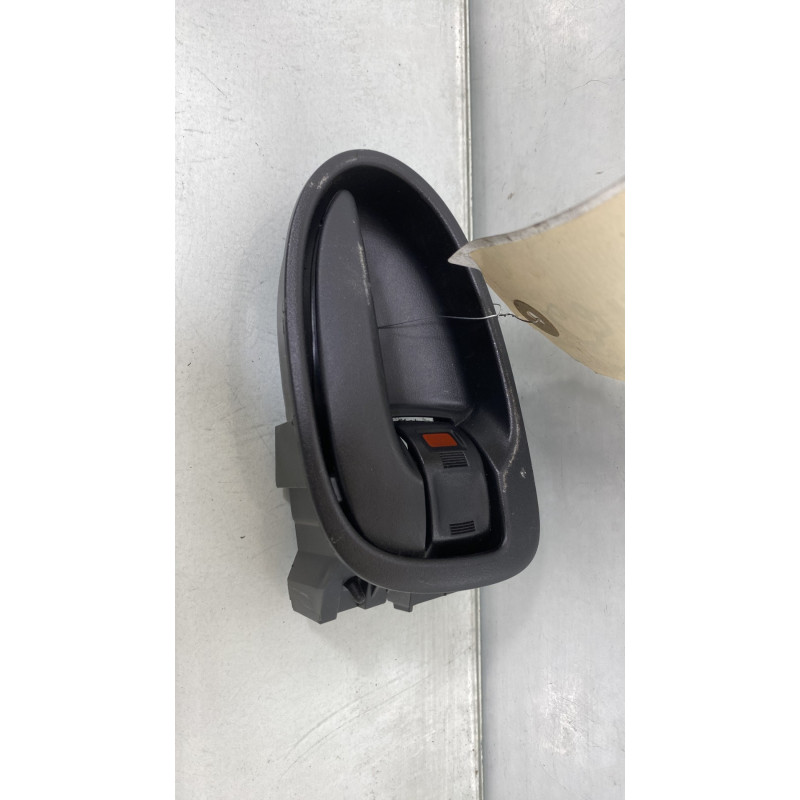 Poignee interieur arriere droit TOYOTA YARIS 2 Photo n°1