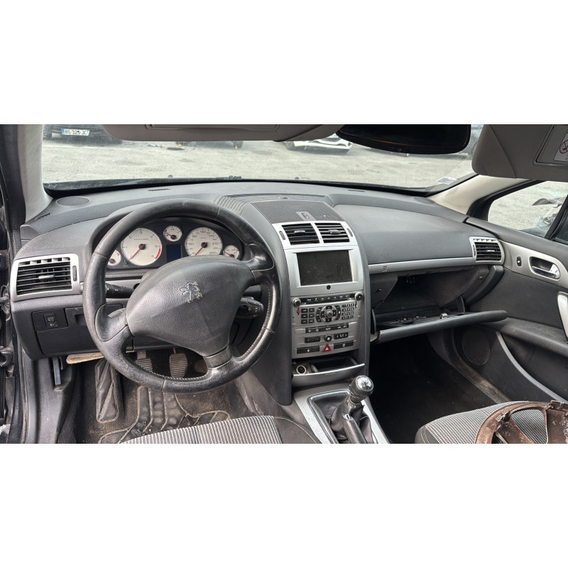 Vitre avant droit PEUGEOT 407 Photo n°17