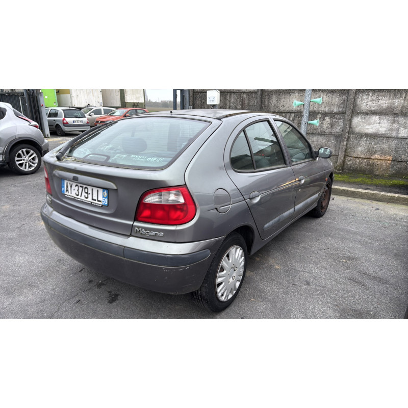 Poignee interieur arriere gauche RENAULT MEGANE 1 Photo n°6