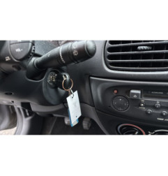 Poignee interieur arriere gauche RENAULT MEGANE 1