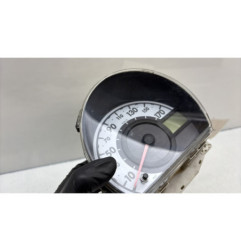 Compteur TOYOTA AYGO 1