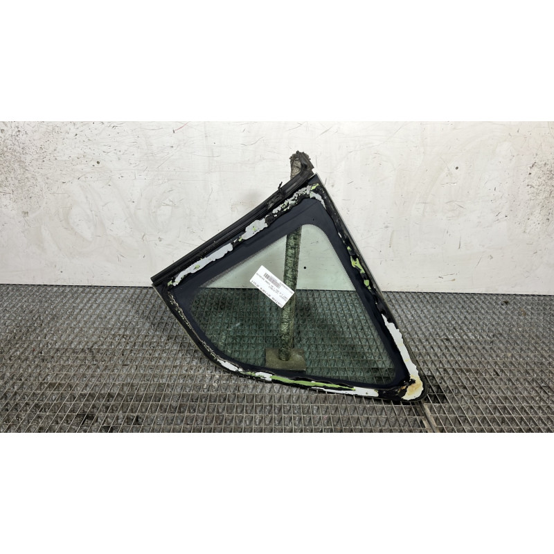 Custode arriere droit PEUGEOT 1007 Photo n°4