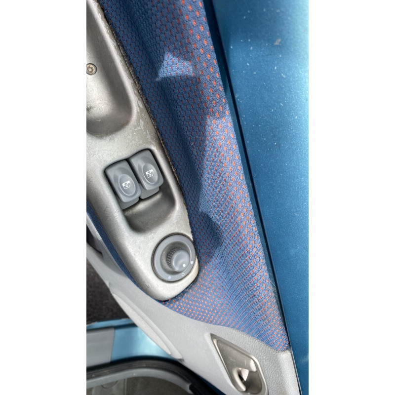 Poignee interieur avant droit RENAULT TWINGO 1 Photo n°13