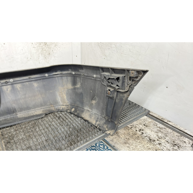 Pare choc arriere RENAULT SAFRANE Photo n°4