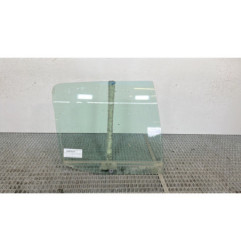 Vitre arriere droit CITROEN SAXO Photo n°1