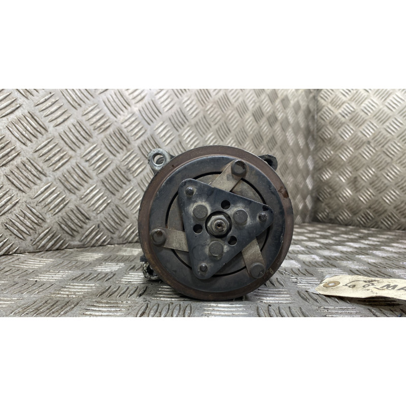 Compresseur clim PEUGEOT 307 Photo n°4