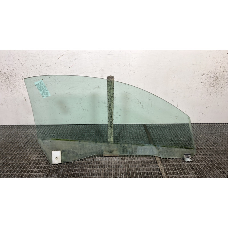 Vitre avant gauche PEUGEOT 206 Photo n°4