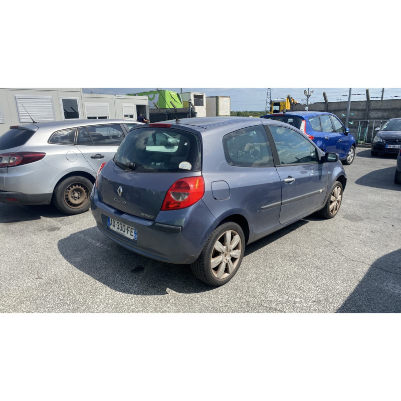Feu arriere principal droit (feux) RENAULT CLIO 3 Photo n°6