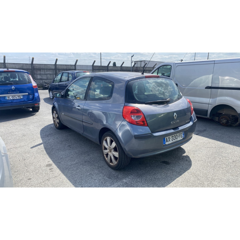 Feu arriere principal droit (feux) RENAULT CLIO 3 Photo n°7