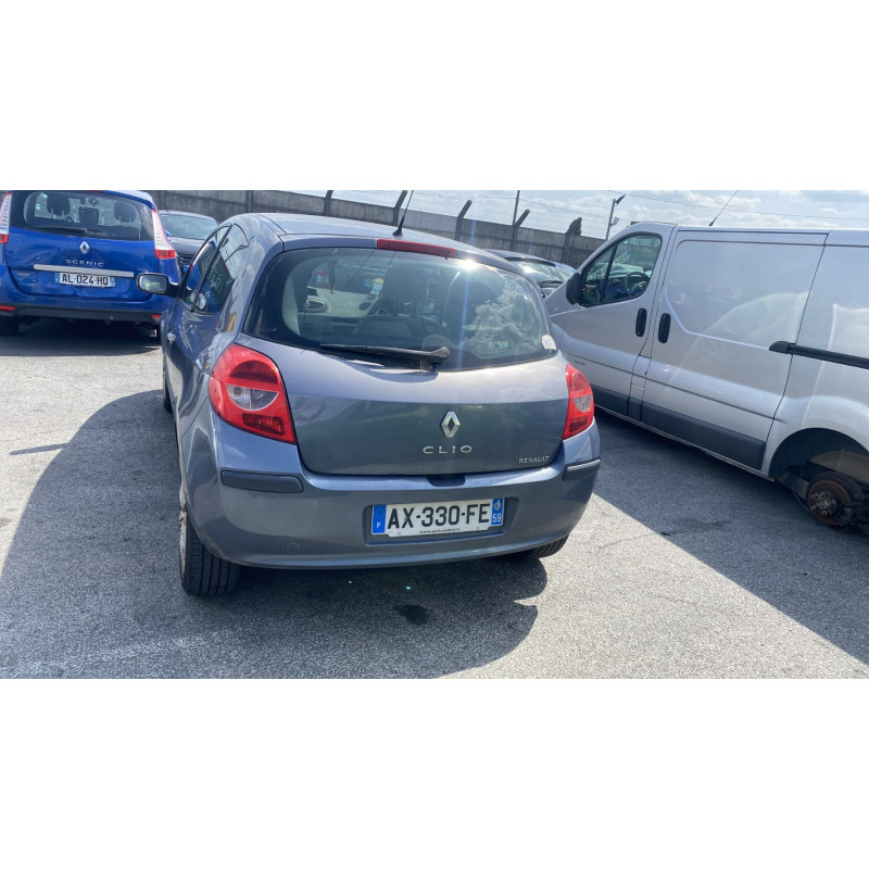 Feu arriere principal droit (feux) RENAULT CLIO 3 Photo n°8