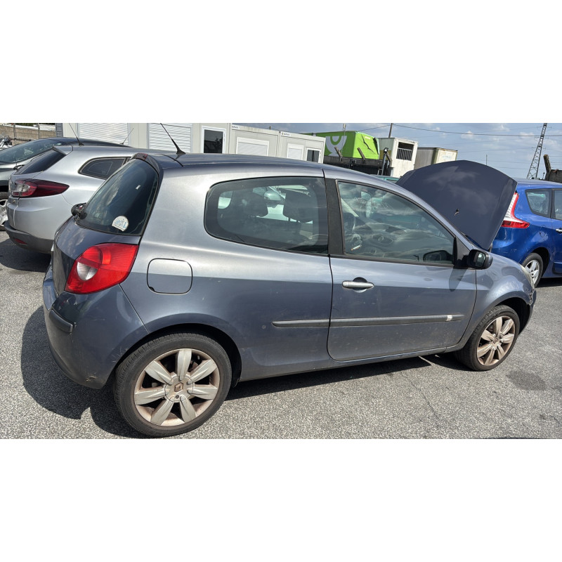Feu arriere principal droit (feux) RENAULT CLIO 3 Photo n°20