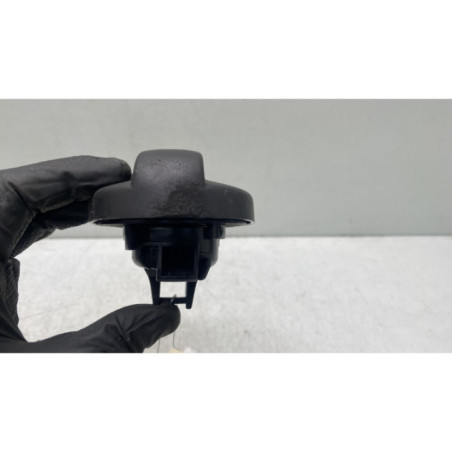 Bouchon de carburant PEUGEOT 208 1