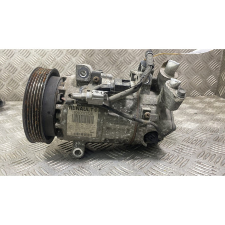 Compresseur clim RENAULT CLIO 4