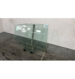 Vitre arriere droit PEUGEOT 208 1
