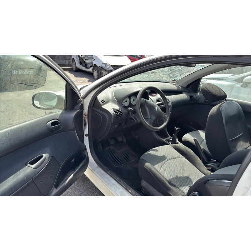 Pare choc arriere PEUGEOT 206 Photo n°14
