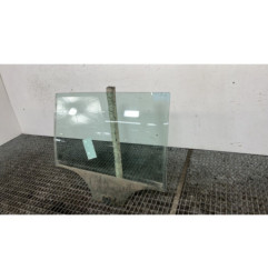 Vitre arriere droit SKODA FABIA 2
