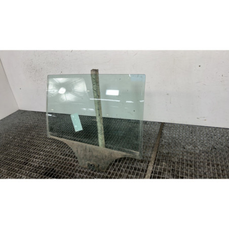 Vitre arriere droit SKODA FABIA 2