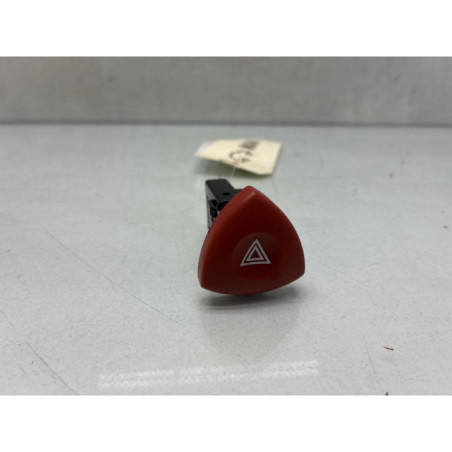 Bouton de warning RENAULT LAGUNA 2 Photo n°1