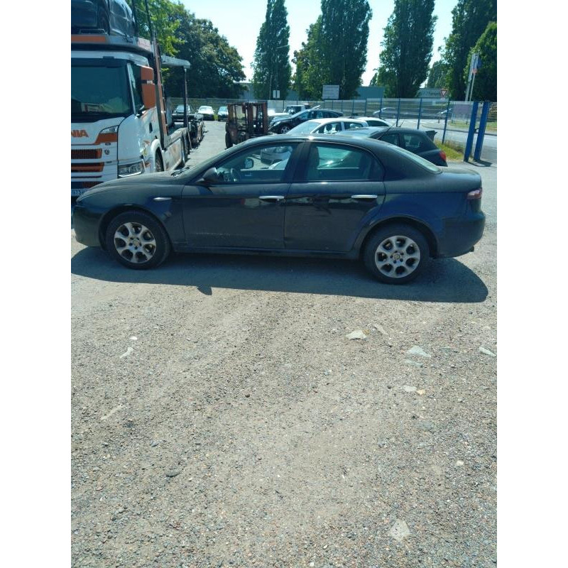 Vitre avant gauche ALFA ROMEO 159 Photo n°8
