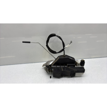 Serrure avant droit VOLKSWAGEN FOX Photo n°1