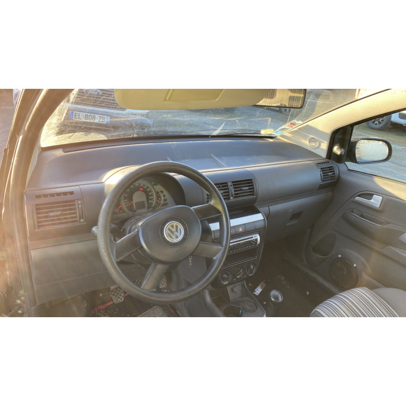 Serrure avant droit VOLKSWAGEN FOX Photo n°20