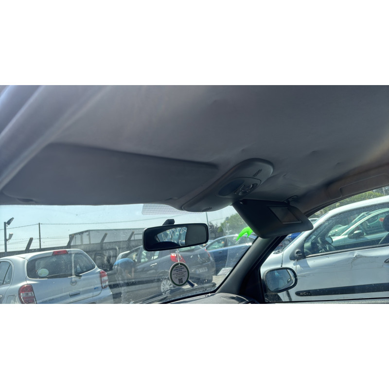 Vitre avant droit RENAULT CLIO 2 Photo n°16