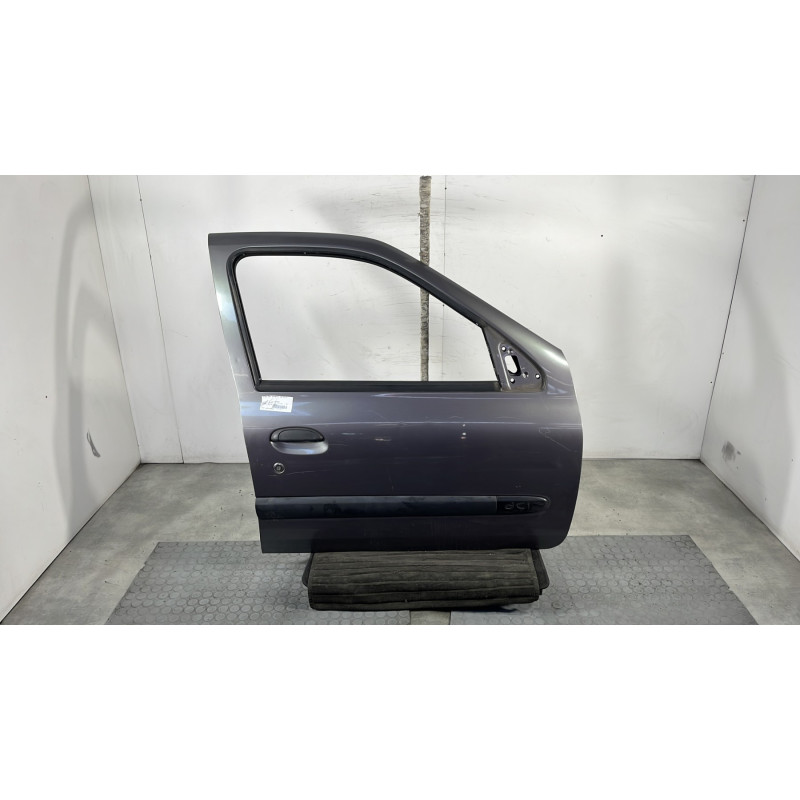 Porte avant droit RENAULT CLIO 2 Photo n°1