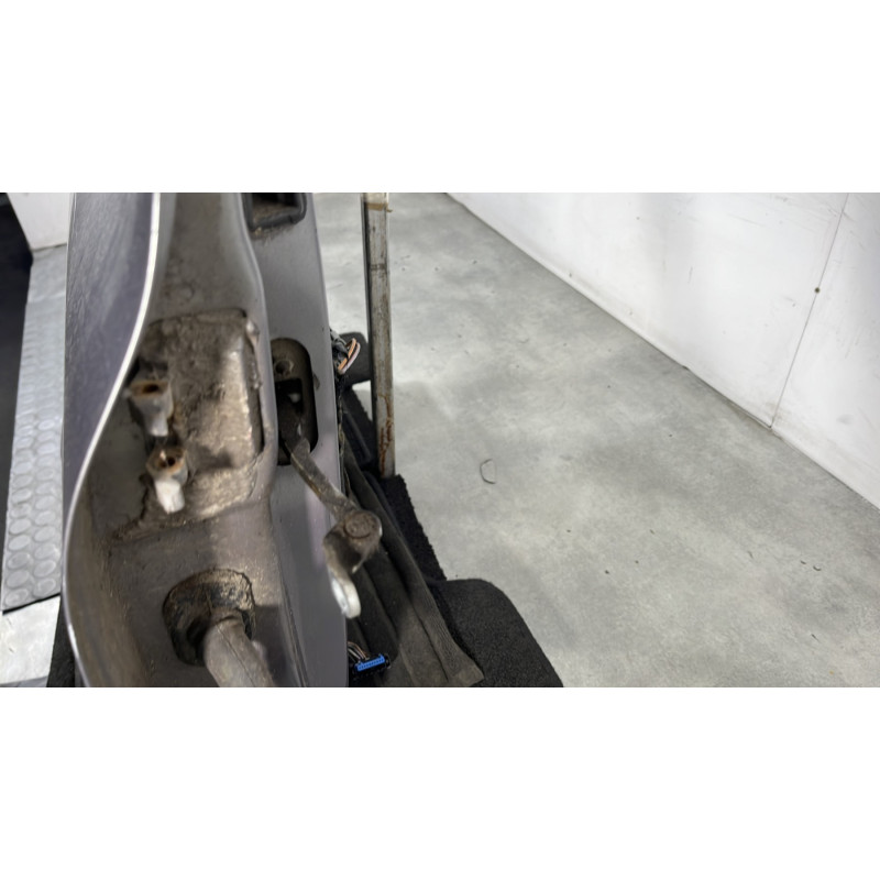 Porte avant droit RENAULT CLIO 2 Photo n°4