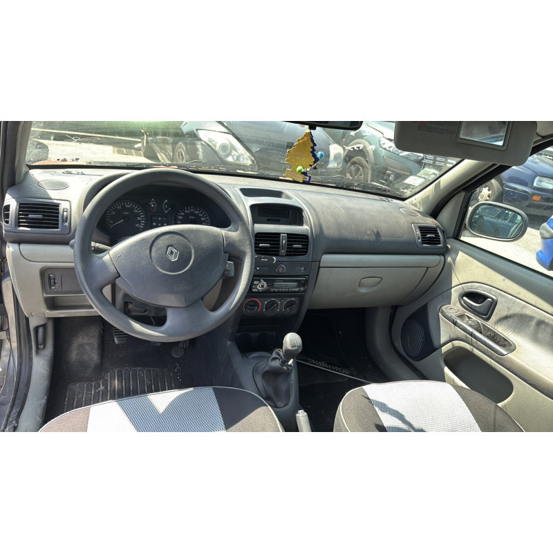 Porte avant droit RENAULT CLIO 2 Photo n°18