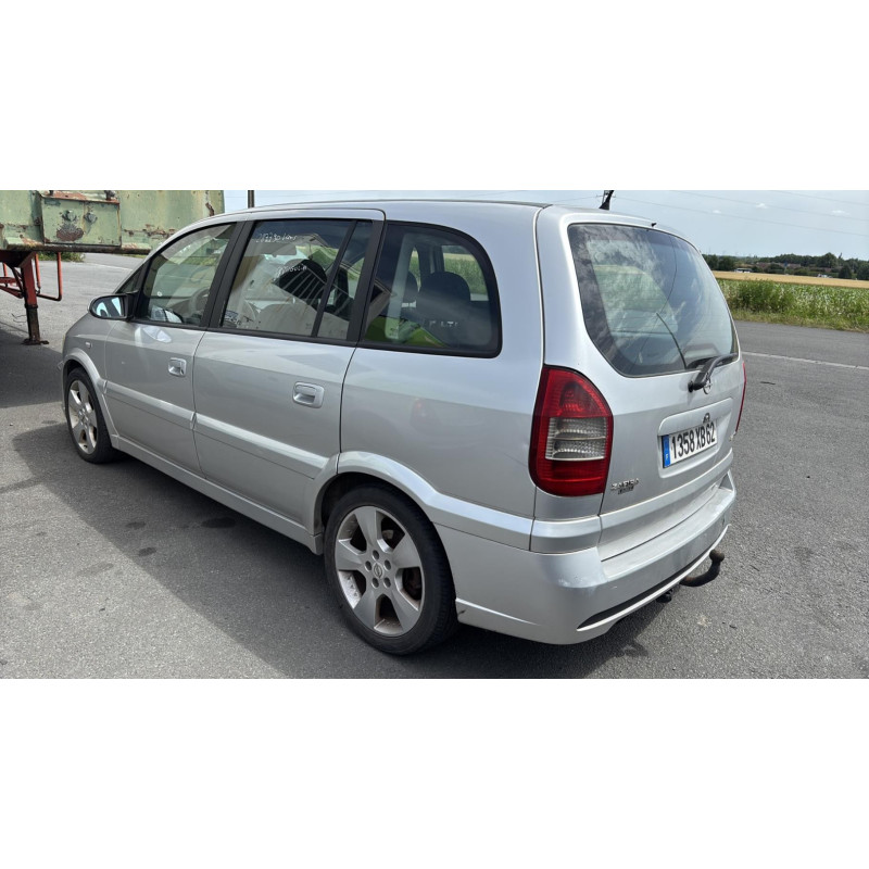 Feu arriere principal droit (feux) OPEL ZAFIRA A Photo n°17