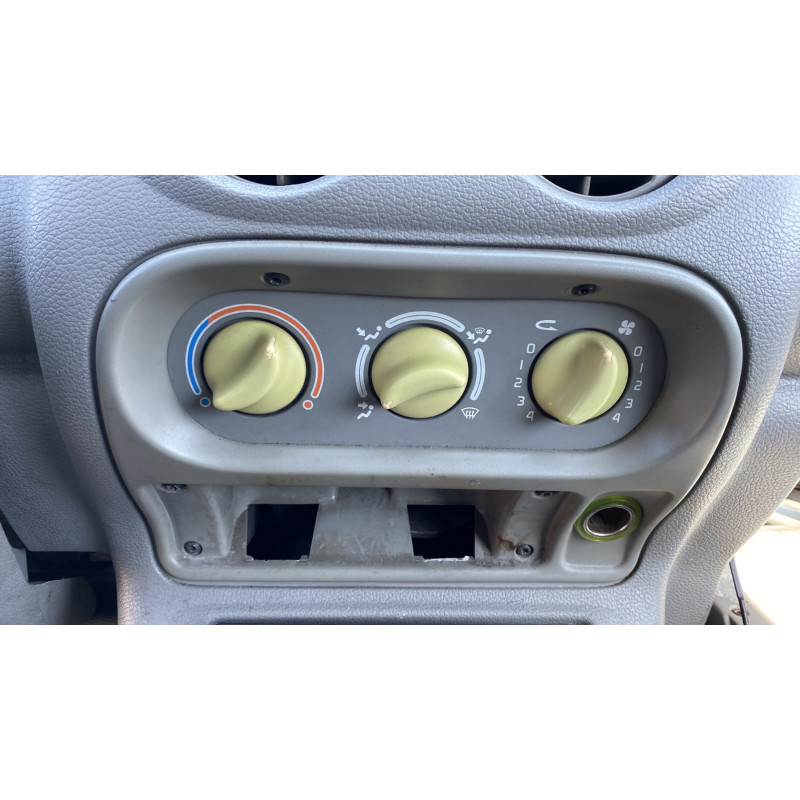 Poignee porte avant droit RENAULT TWINGO 1 Photo n°18