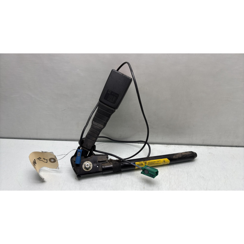 Pretensionneur de ceinture avant droit OPEL ASTRA H Photo n°20